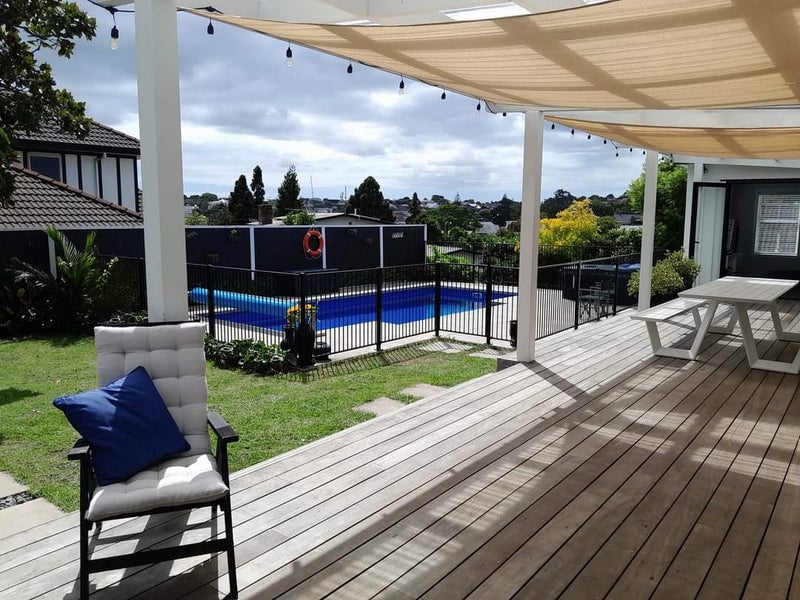 39 Waiatarua Road, Remuera, Auckland - Carousel 2