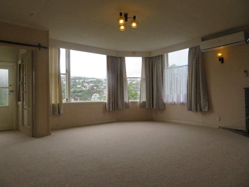 23 Freeling Street, Island Bay, Wellington - Carousel 2