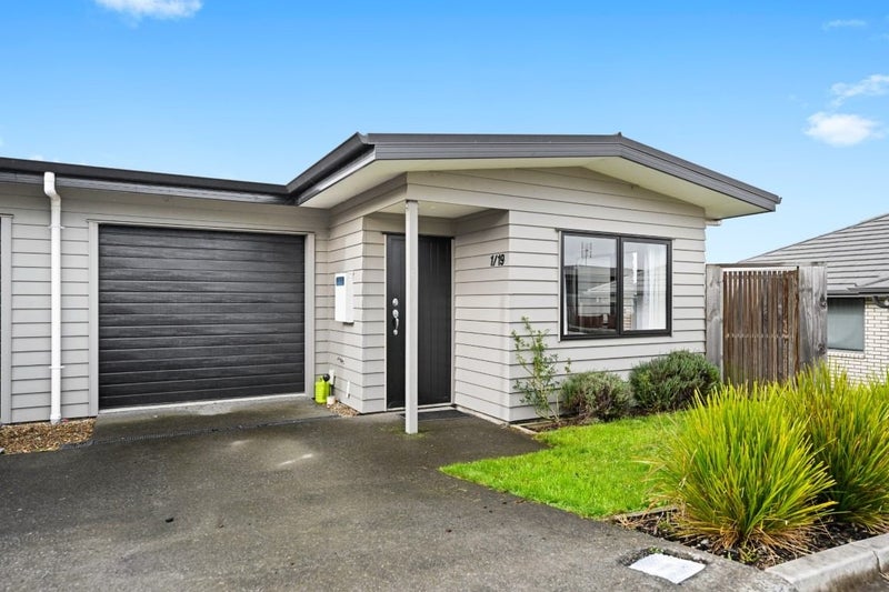 1/19 Onukutara Place, Huntington, Hamilton - Carousel 2