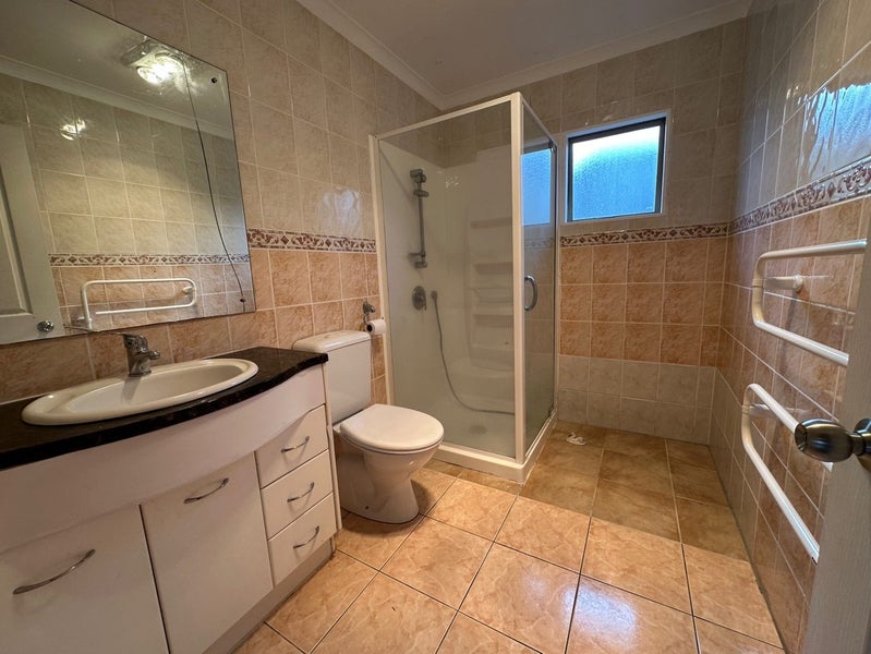 3 Carrigans Close, Pinehill, Auckland - Carousel 2