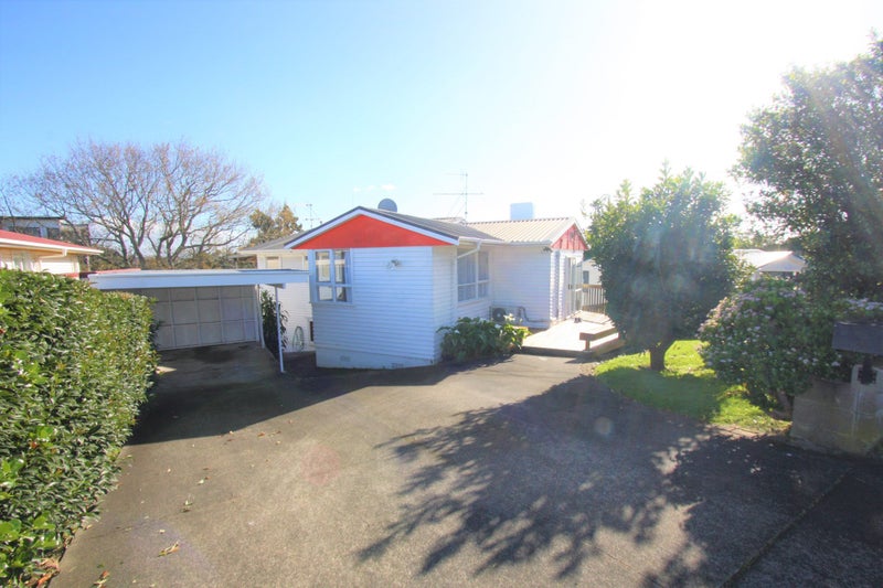 7 Boakes Road, Mount Wellington, Auckland - Carousel 1