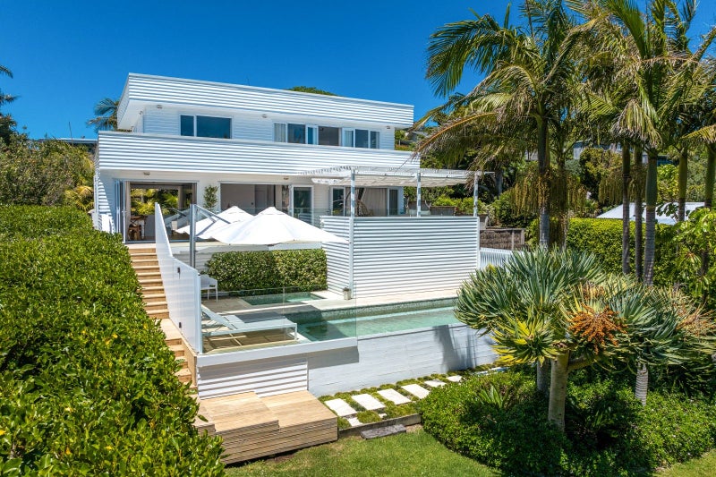 10 Kiwi Street, Oneroa, Waiheke Island - Carousel 1