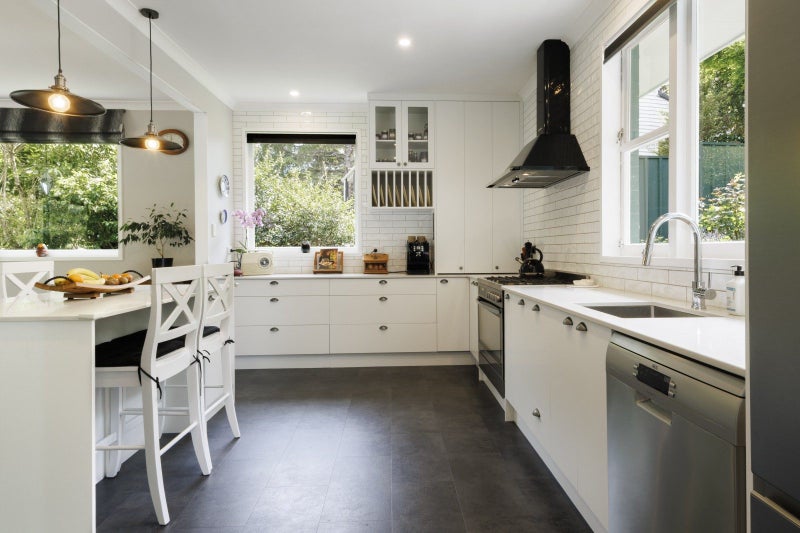 39A Chatsworth Road, Silverstream, Upper Hutt - Carousel 2