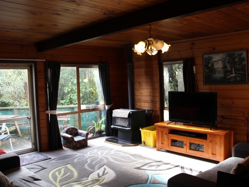 113 Seddon Street, Naenae, Lower Hutt - Carousel 2