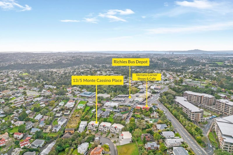 13/5 Monte Cassino Place, Birkdale, Auckland - Carousel 16