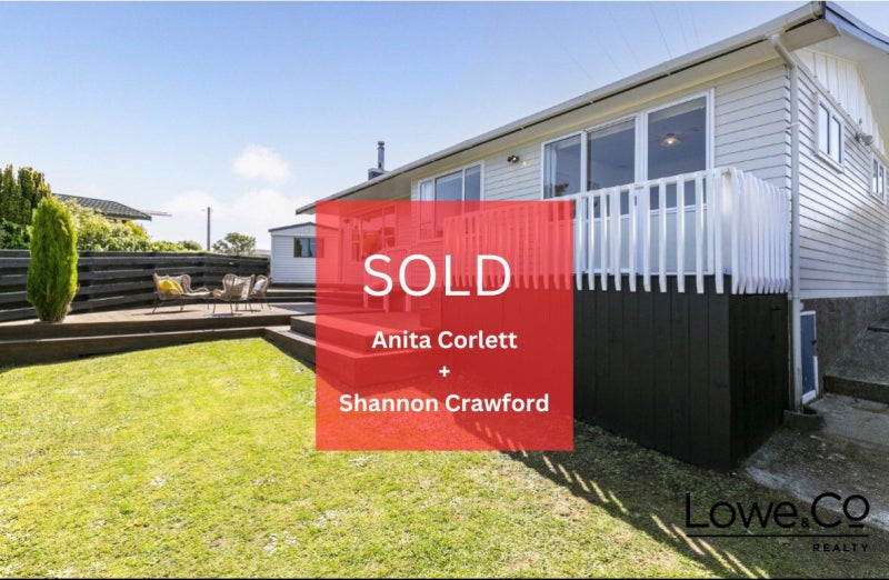 27 Brooker Grove, Newlands, Wellington - Carousel 1