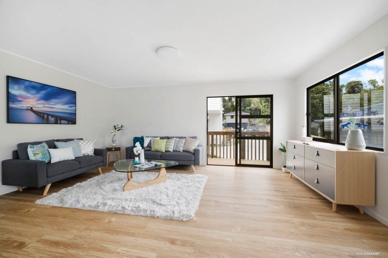 18B Jenanne Place, Totara Vale, Auckland - Carousel 2