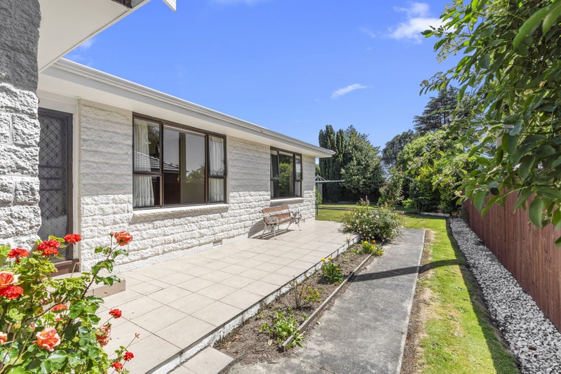 12 Marshwood Place, Sockburn, Christchurch - Carousel 1