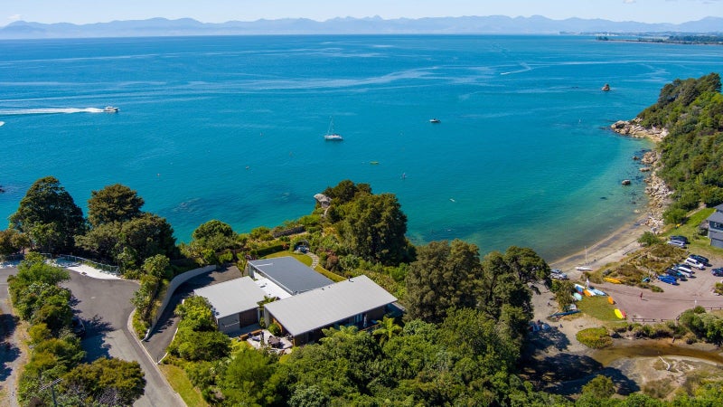 24 Cook Crescent, Kaiteriteri - Carousel 2