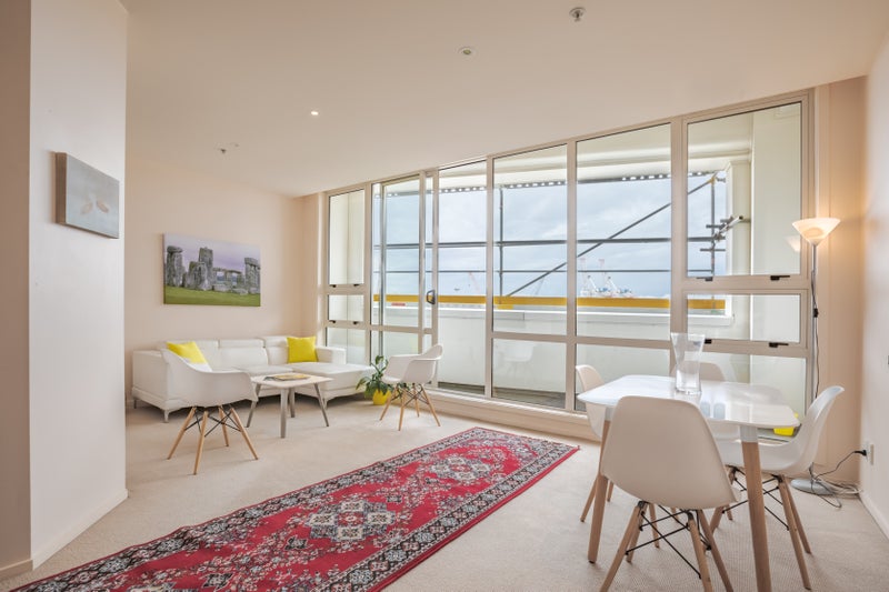 213/107 Thorndon Quay, Pipitea, Wellington - Carousel 1