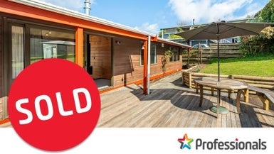 91 Park Road, Belmont, Lower Hutt - Carousel 1