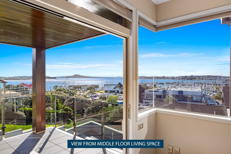 72 Compass Way, HALF MOON BAY, AUCKLAND - Carousel 1