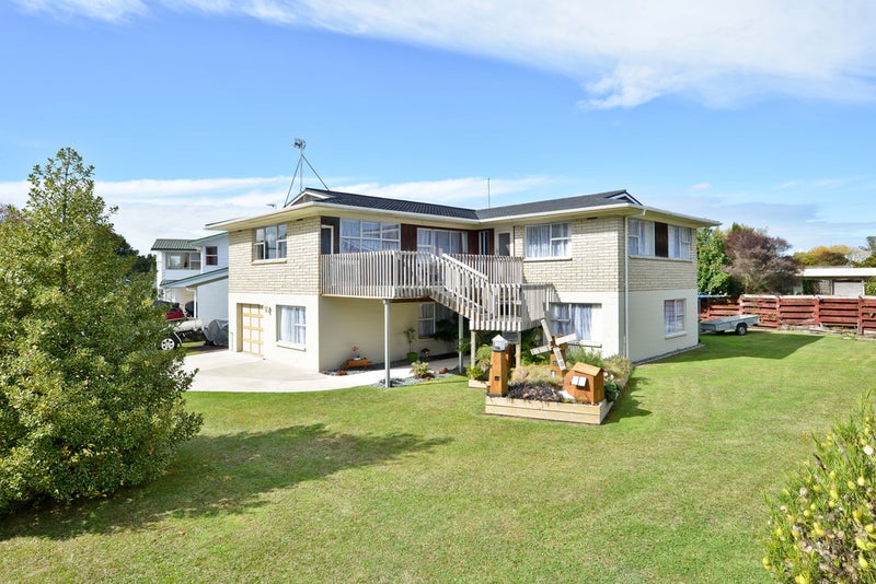 40 Clements Crescent, Queenwood, Hamilton - Carousel 2