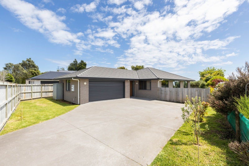213C Junction Road, Highlands Park, New Plymouth - Carousel 1