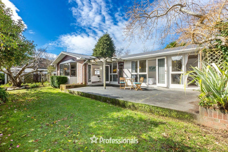 347 Fergusson Drive, Heretaunga, Upper Hutt - Carousel 1
