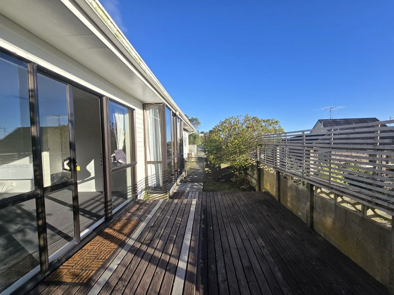 1/35 Southgate Road, Southgate, Wellington - Carousel 2