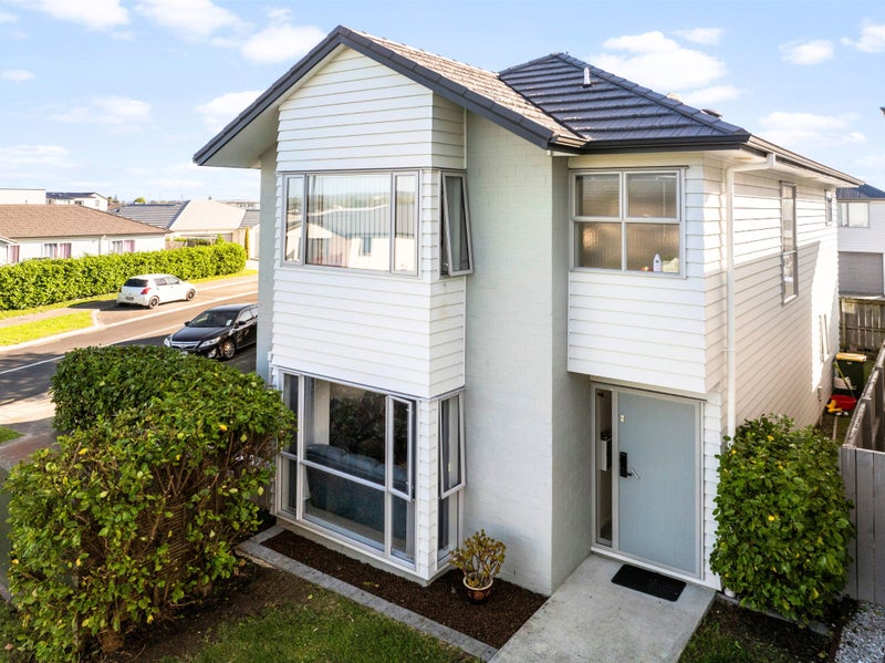 1/26 Hollowout Street, Takanini, Auckland - Carousel 1