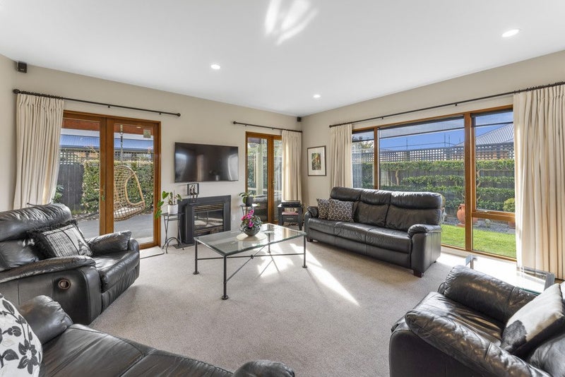 4 Kemp Lane, Papanui, Christchurch - Carousel 2