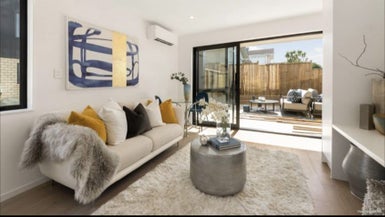 12C Pooley Street, Pakuranga Heights, Auckland - Carousel 1