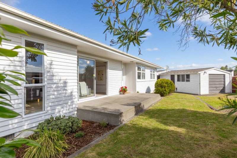 12 Allenby Street, Lansdowne, Masterton - Carousel 1