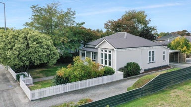 90 Chalmers Avenue, Hampstead, Ashburton - Carousel 1