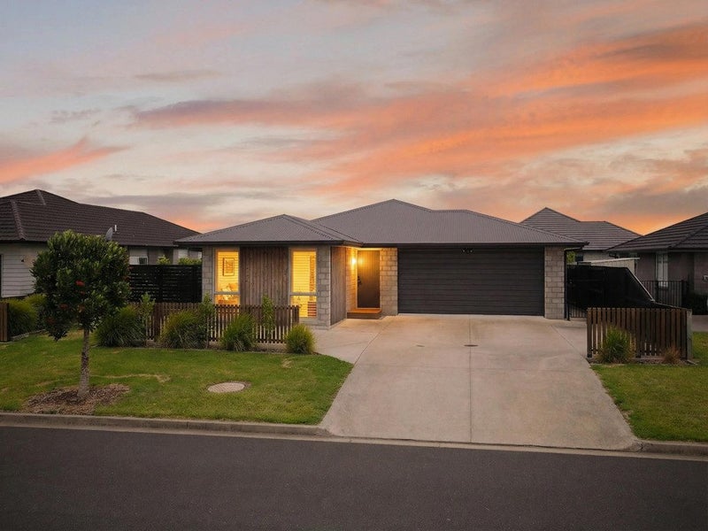 12 Te Kio Crescent, Papamoa Beach, Papamoa - Carousel 2