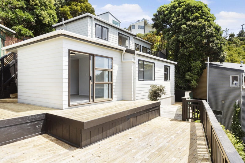 2/51 View Road, Houghton Bay, Wellington - Carousel 1