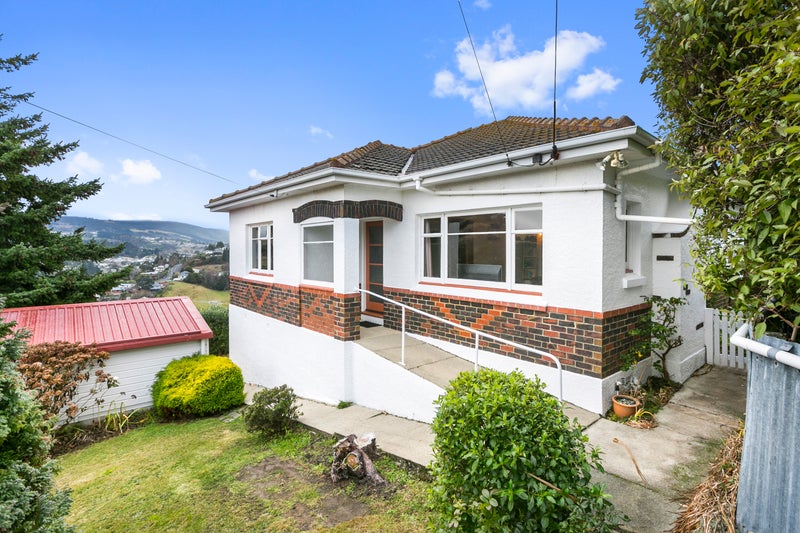 40 Mornington Road, Balaclava, Dunedin - Carousel 1
