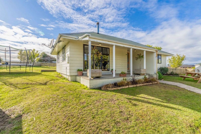 194 John Street, Heidelberg, Invercargill - Carousel 1