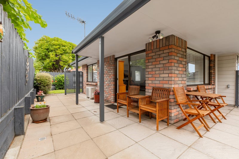 6B Esmeralda Street, Welcome Bay, Tauranga - Carousel 1