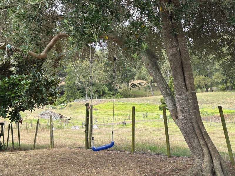 212C Glenbrook Beach Road, Waiuku - Carousel 21