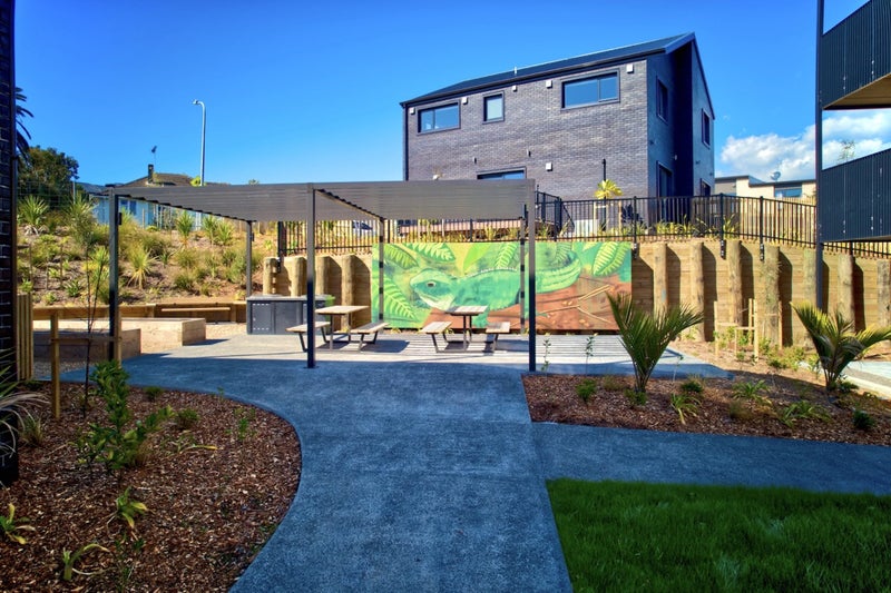 50 Line Road, Glen Innes, Auckland - Carousel 13
