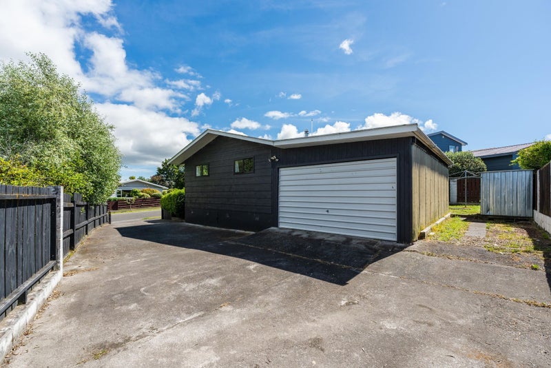 2 Holland Grove, Richmond Heights, Taupo - Carousel 15