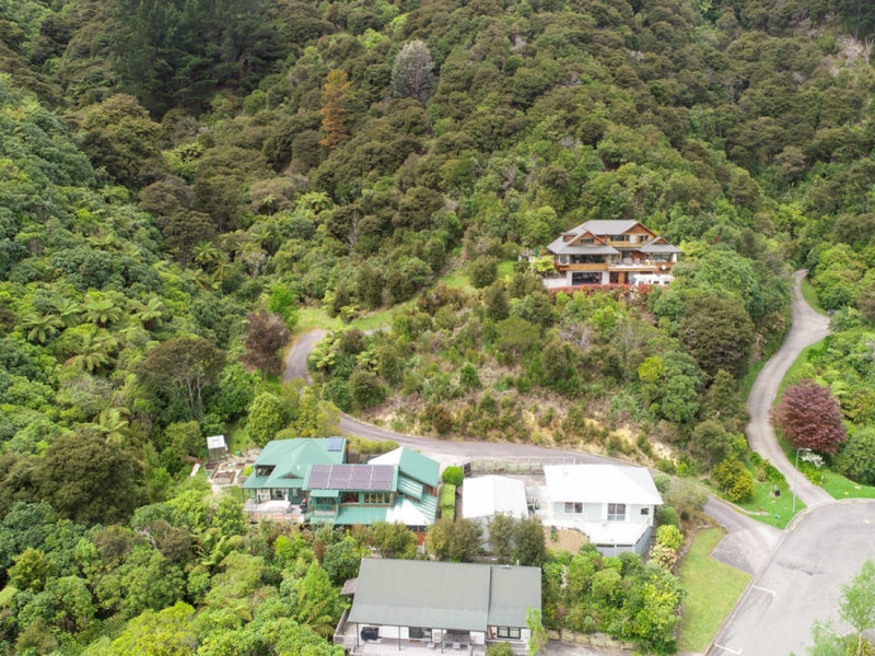 28 Amelia Crescent, Waikawa, Picton - Carousel 4