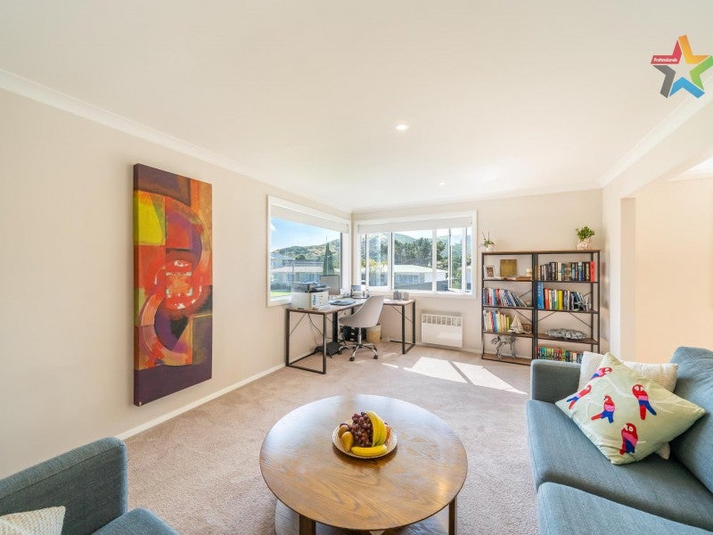 2 Otira Grove, Kelson, Lower Hutt - Carousel 2