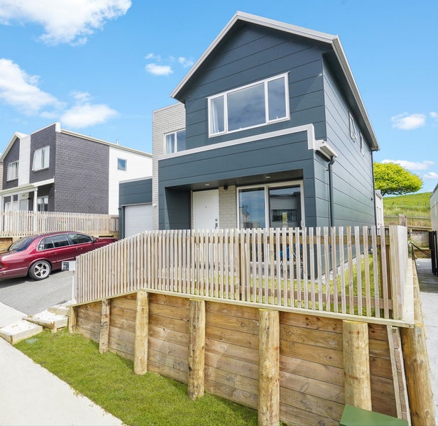 71 Ridgedale Crescent, Flagstaff, Hamilton - Carousel 2