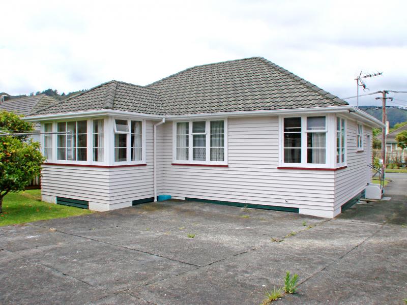 75 Colson Street, Avalon, Lower Hutt - Carousel 1