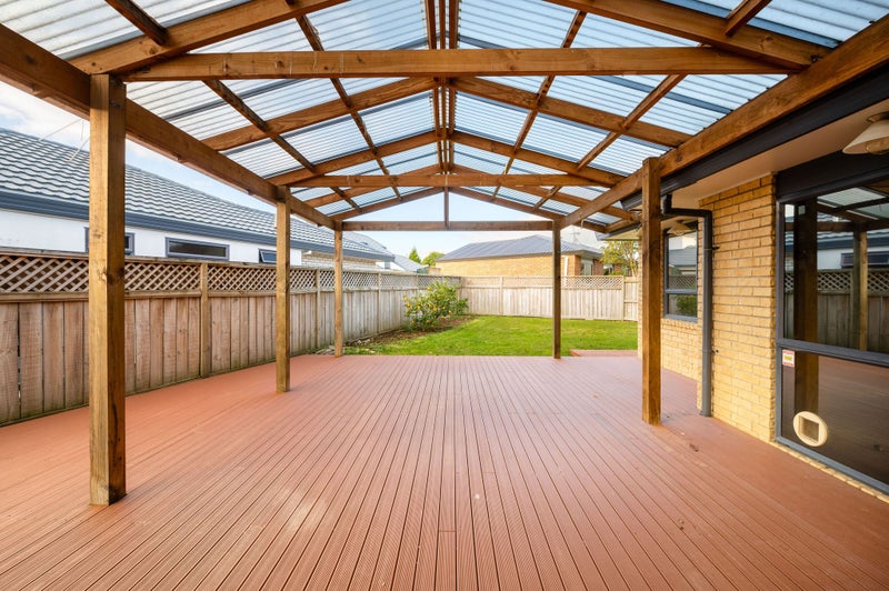 11 Castlewold Place, Huntington, Hamilton - Carousel 2