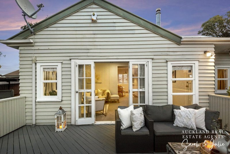 15A Sainsbury Road, Mount Albert, Auckland - Carousel 2