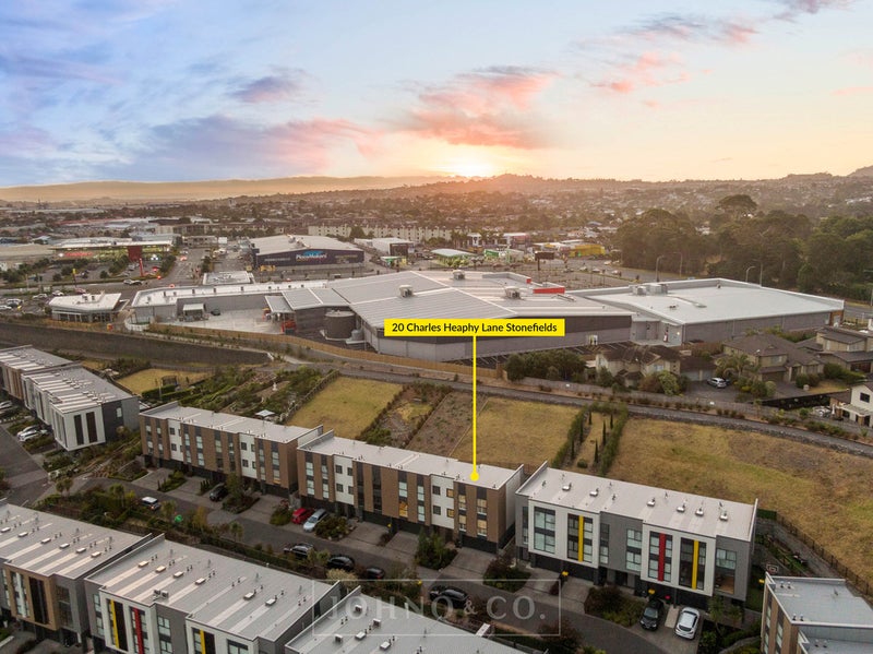 20 Charles Heaphy lane, St Johns, Aukland - Carousel 2