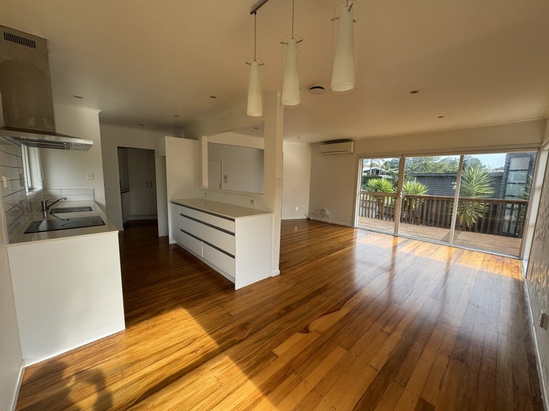 140 Gowing Drive, Meadowbank, Auckland - Carousel 1