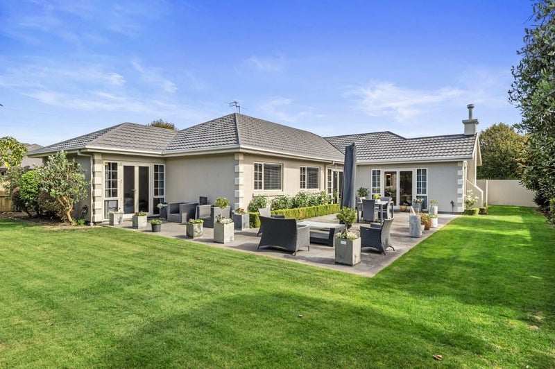 9 Providence Place, Redwood, Christchurch - Carousel 2