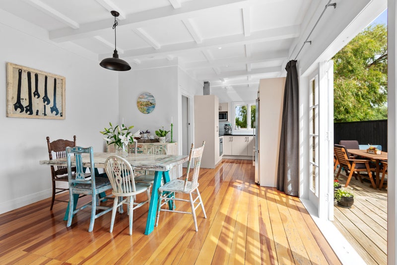 49 Lippiatt Road, Otahuhu, Auckland - Carousel 1