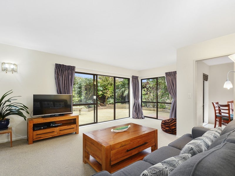 65A Totara Crescent, Woburn, Lower Hutt - Carousel 2