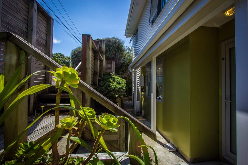 10/2 Chelmsford Street, Ngaio, Wellington - Carousel 13