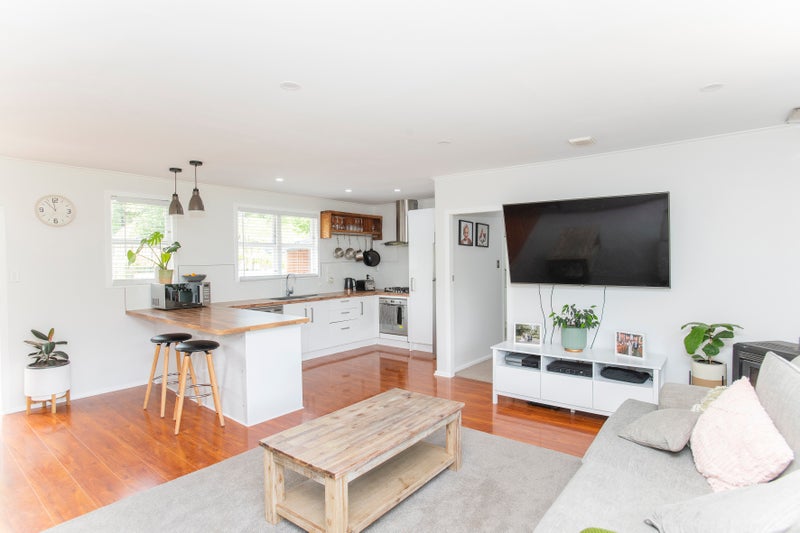 216 Valley Road, Mangapapa, Gisborne - Carousel 2