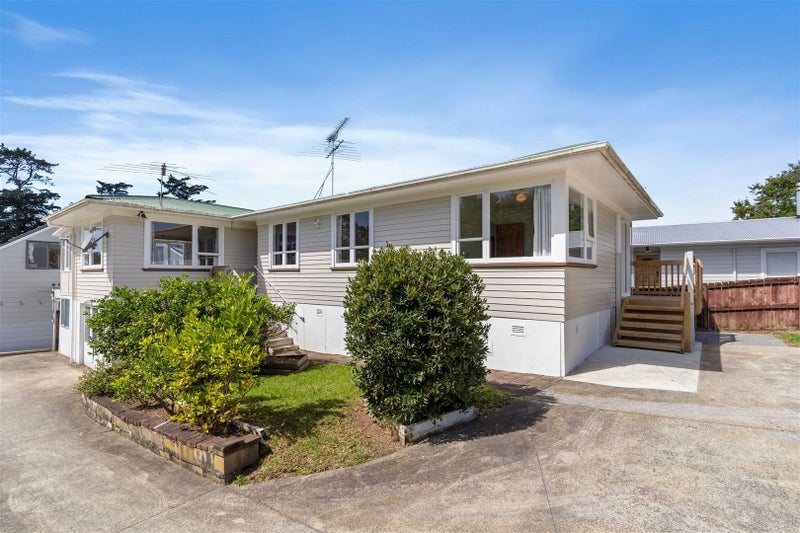 86 Ennis Avenue, Pakuranga Heights, Auckland - Carousel 1