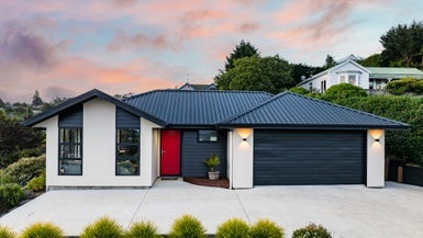 17 Pennant Street, Wakari, Dunedin - Carousel 1