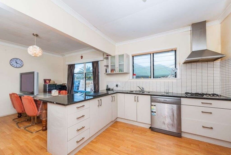 111 Manuroa Road, Takanini, Auckland - Carousel 2