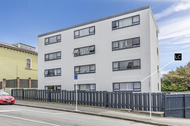 3/52 Russell Terrace, Berhampore, Wellington - Carousel 1